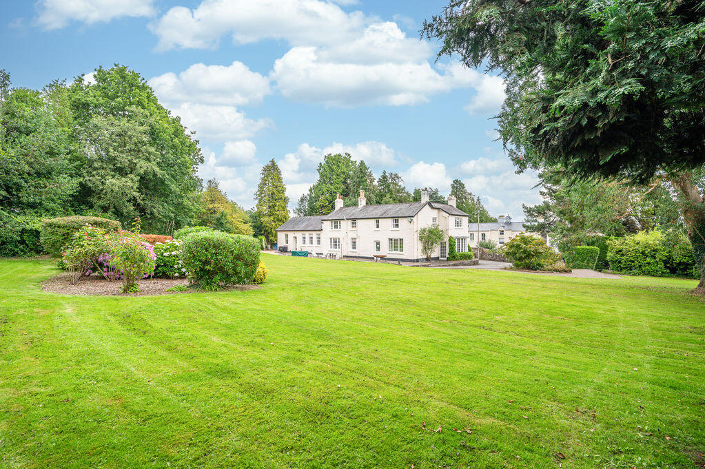 Main image of property: Llwyn Du, Abergavenny