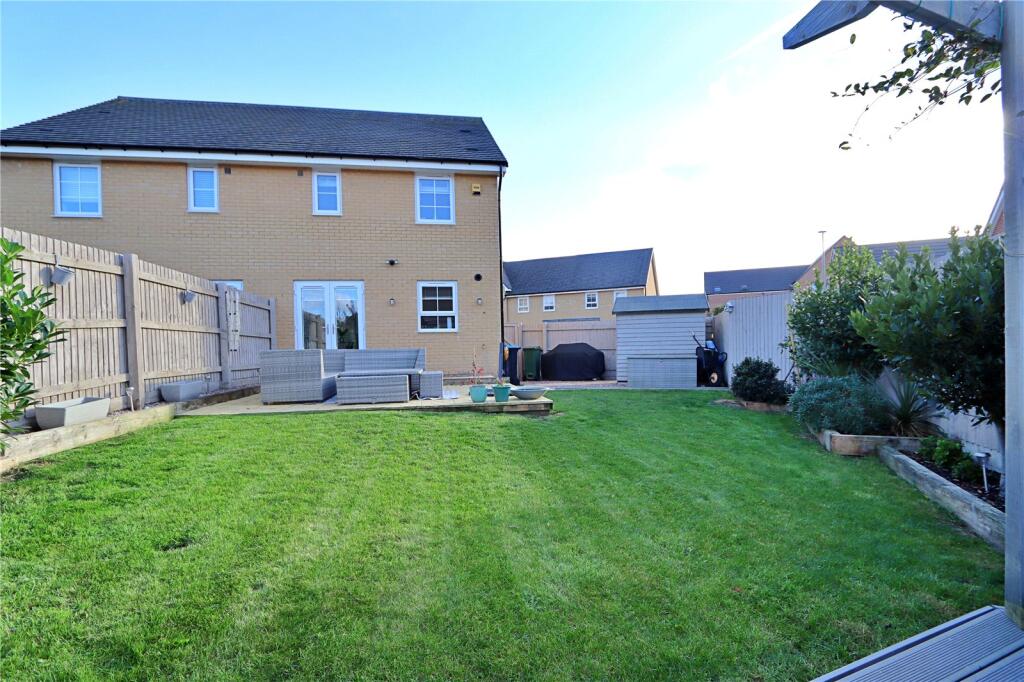 Abbats Wood, Eagle Farm South, MK17 photo 2