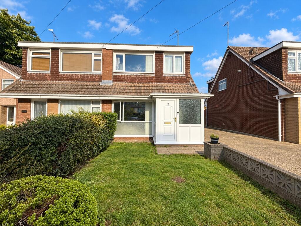 3-bed semi-detached on Dunham Close, Wirral, CH62, £230,000
