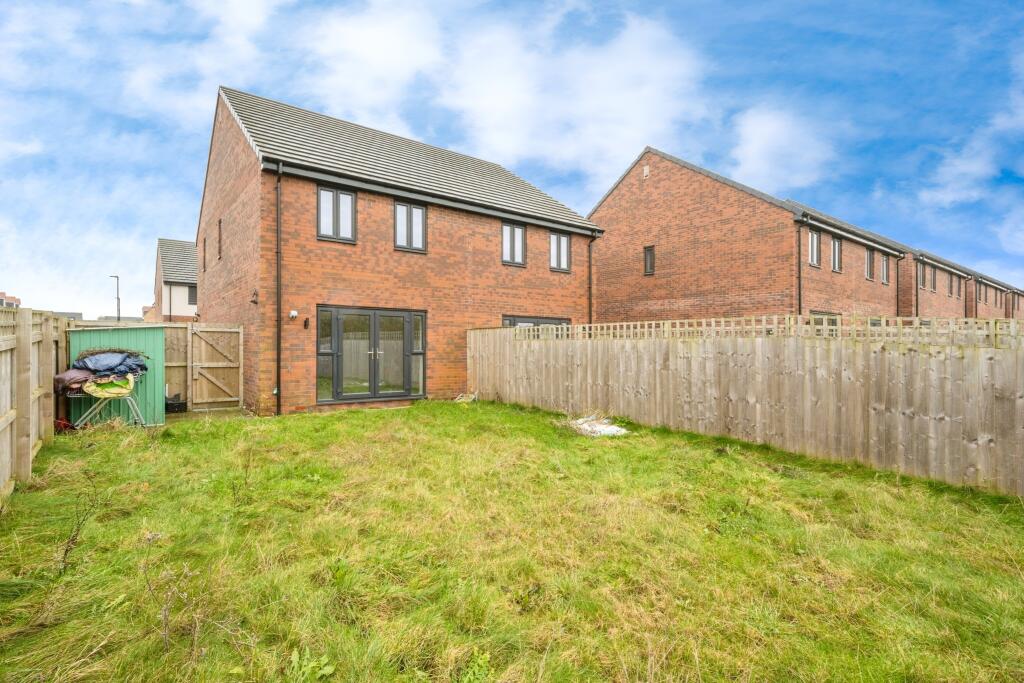 173, Blossom Crescent, Balby, Doncaster, South Yorkshire, DN4 photo 4