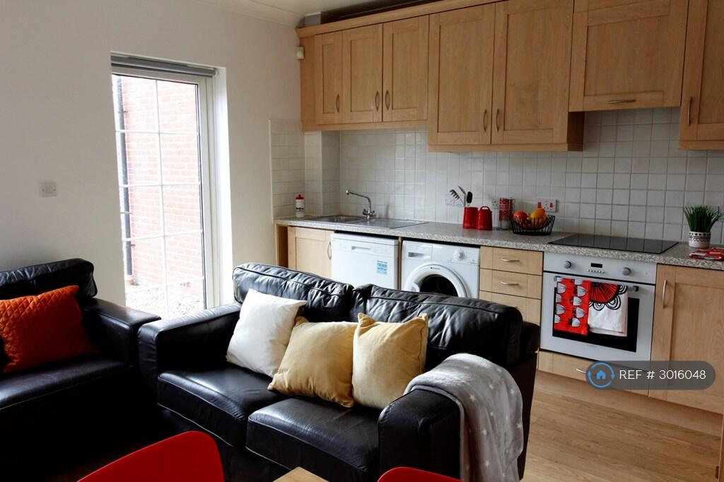 Apartment in Southampton - More