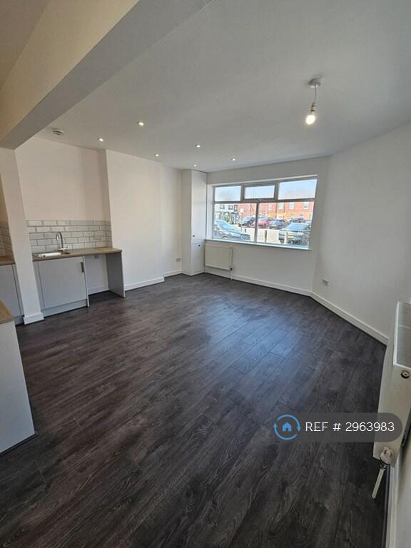 Apartment in Wigan - View 5