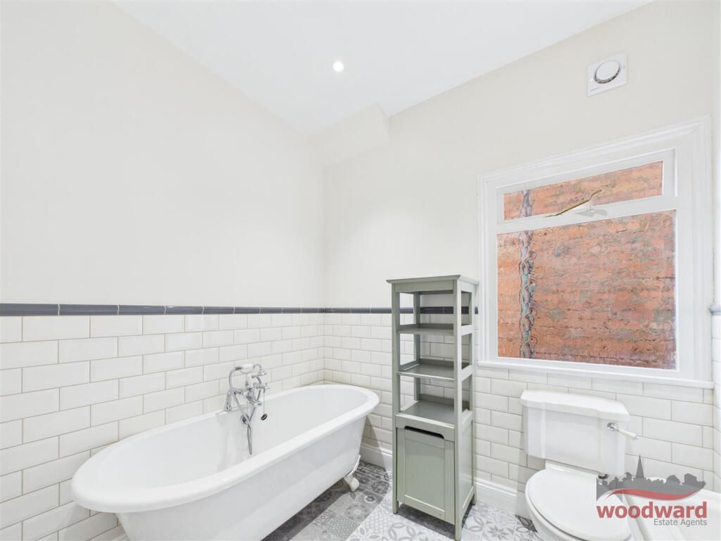 Apartment in Harrow - View 3