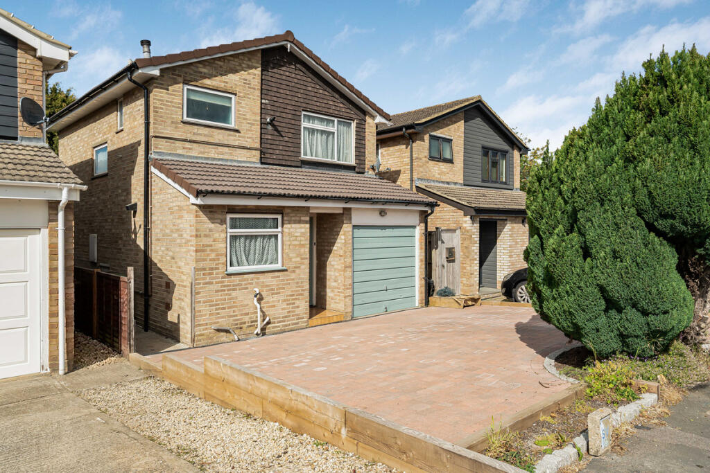 Main image of property: Woodhill Drive, Wantage, OX12