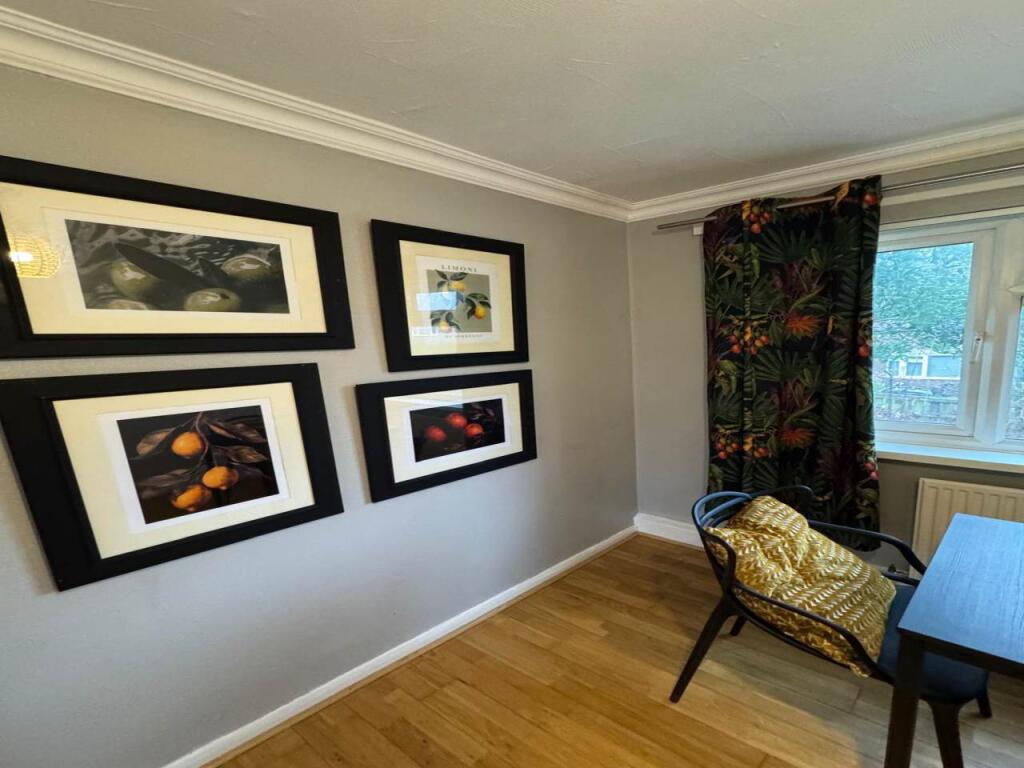 Apartment in Kirklees, West Yorkshire - View 4