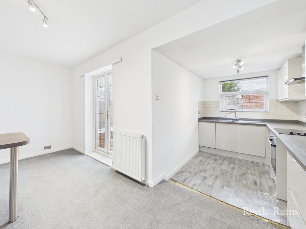 Chestnut Road, Eaglescliffe, Stockton-On-Tees, Cleveland, TS16 photo 3
