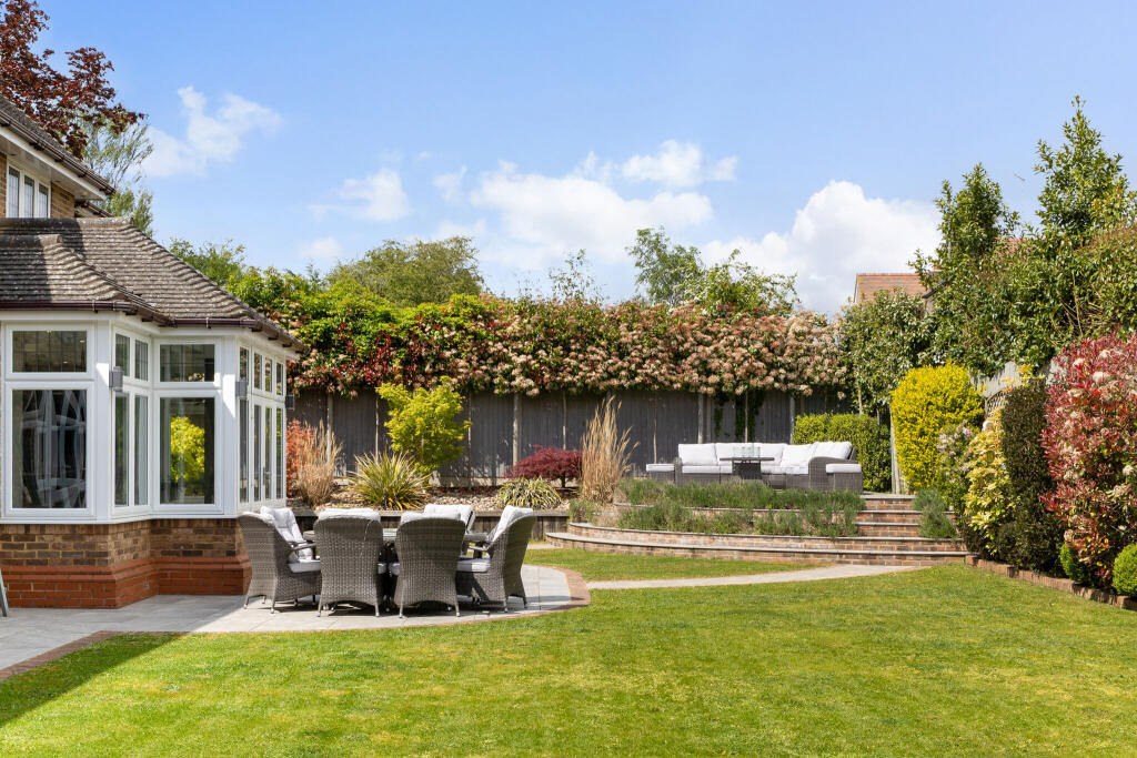 Additional image 18 of Wood End Road, Harpenden, AL5