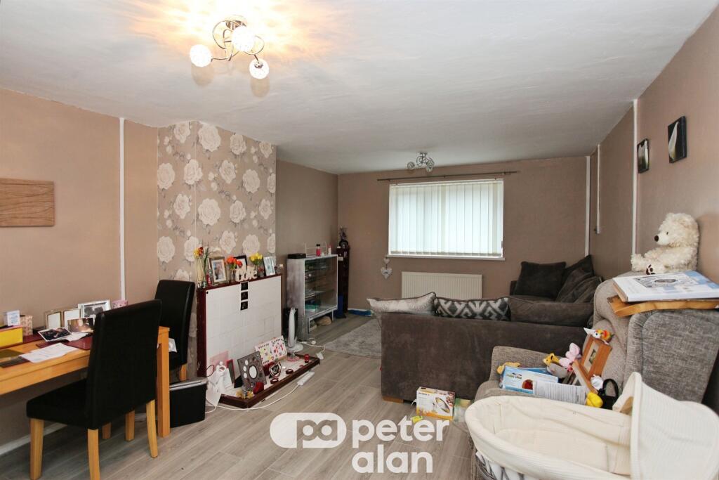 Waun Road, Cwmbran photo 4