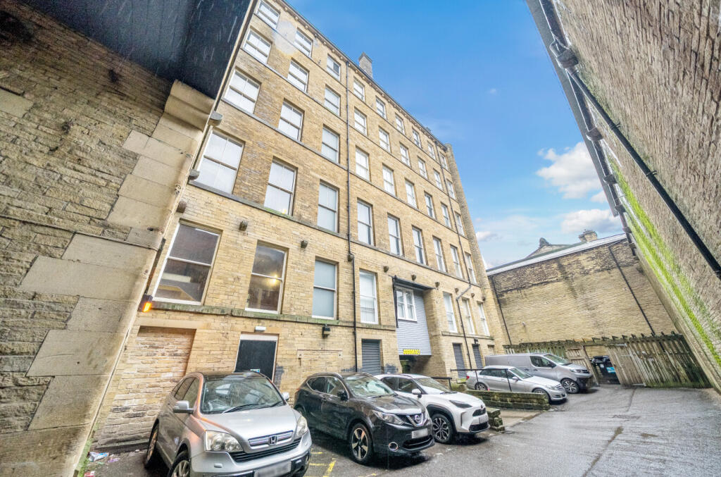 Additional image 10 of East Parade, Bradford, West Yorkshire, BD1