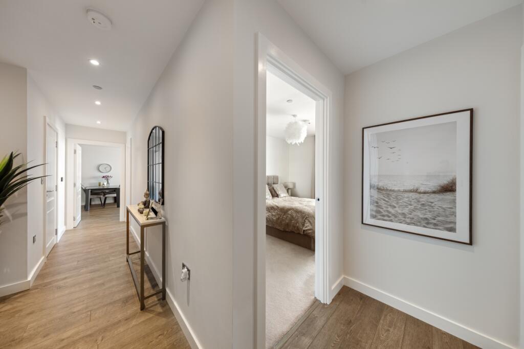 Apartment in London, Royal Borough of Greenwich - More