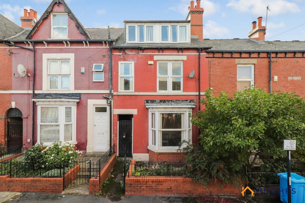 5-bed terraced on Sharrow Street, Sharrow, Sheffield, £175,000