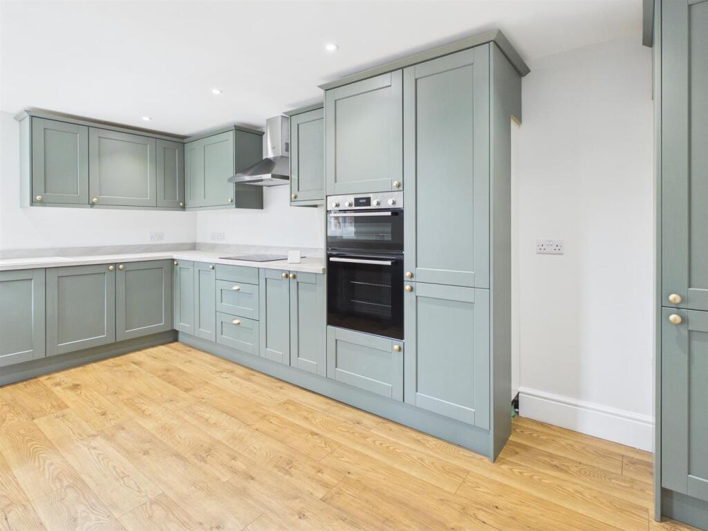 3-bed semi-detached on Pinfold Lane, Northwold, Thetford, £315,000