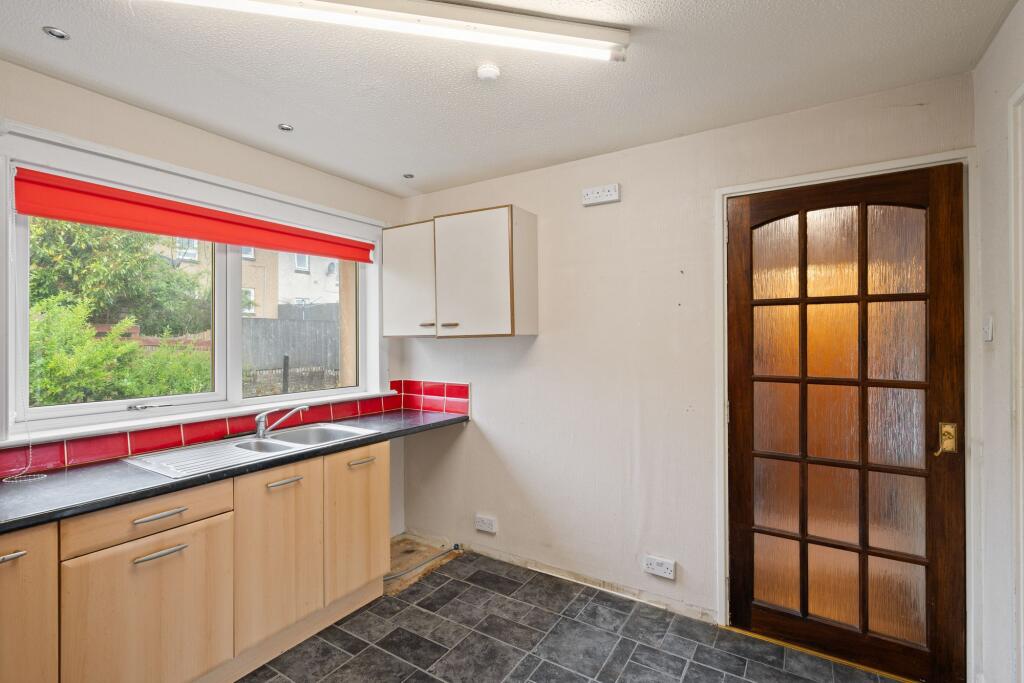 House in Livingston, Deans - View 4