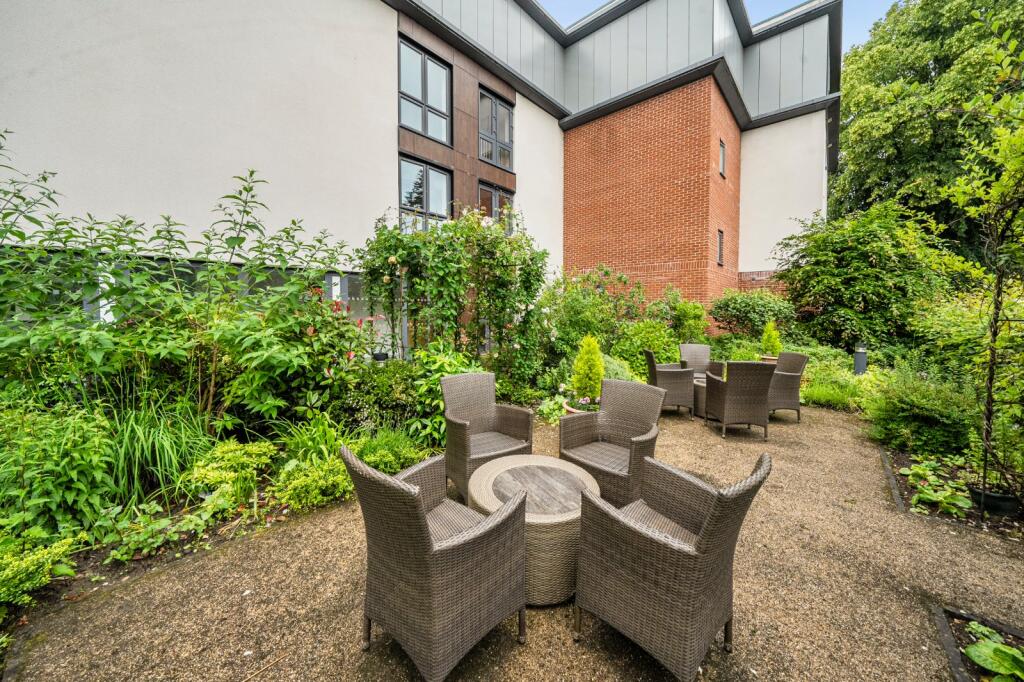 Hampton Lane, Solihull, West Midlands, B91 photo 5