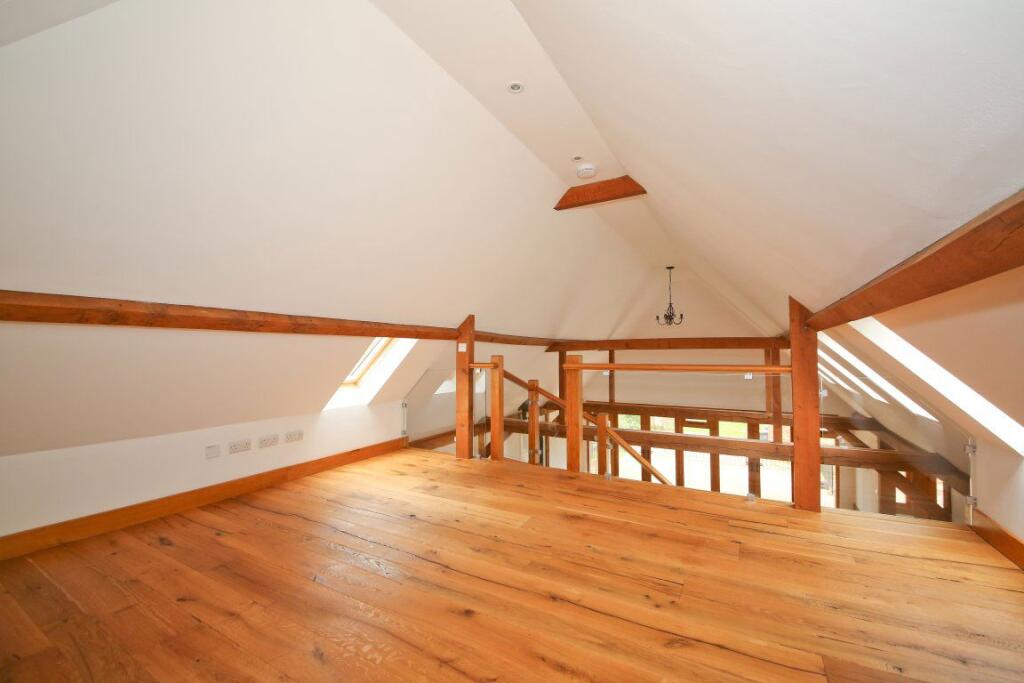 House in Tonbridge - More