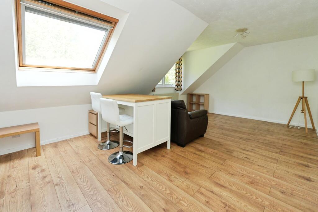 Humphrey Middlemore Drive, Harborne, B17 photo 5