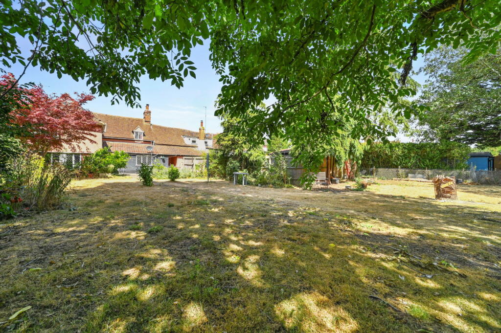 House in Hadleigh - View 2