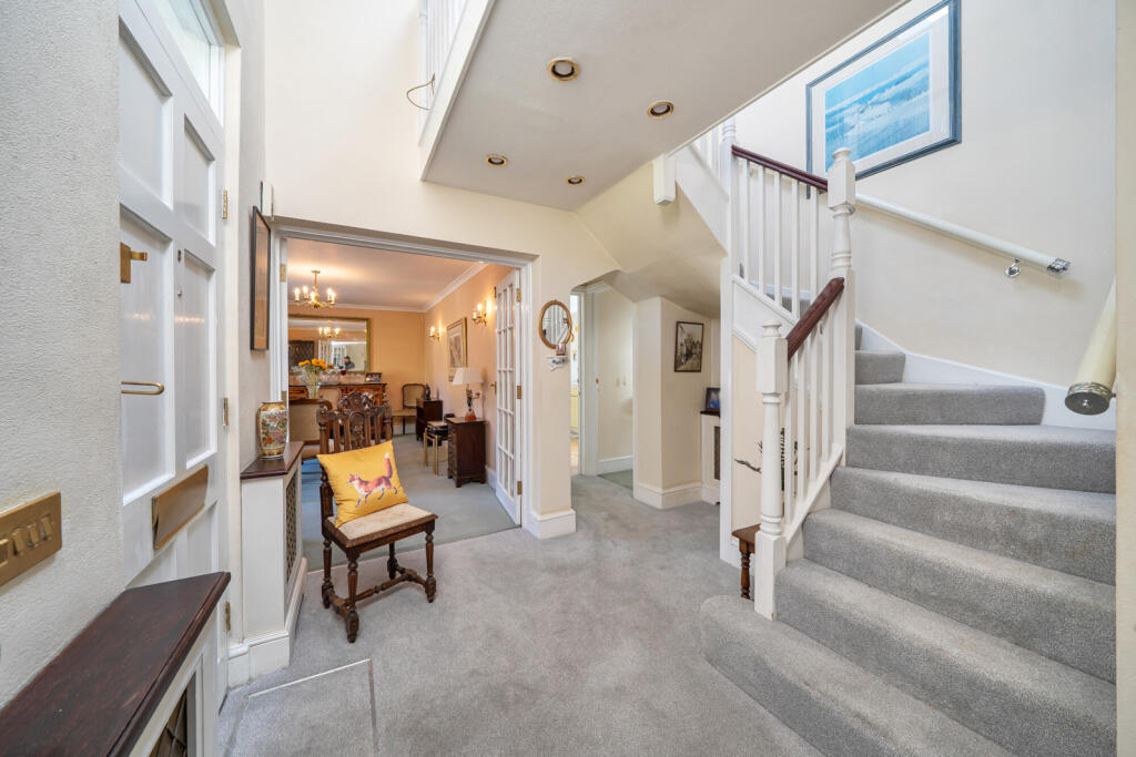 House in London - View 5