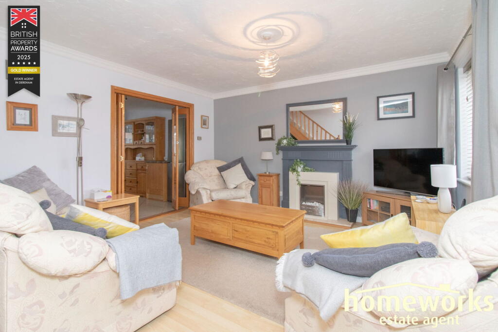 Richard Hicks Drive, Scarning, Dereham, NR19 2TN photo 3
