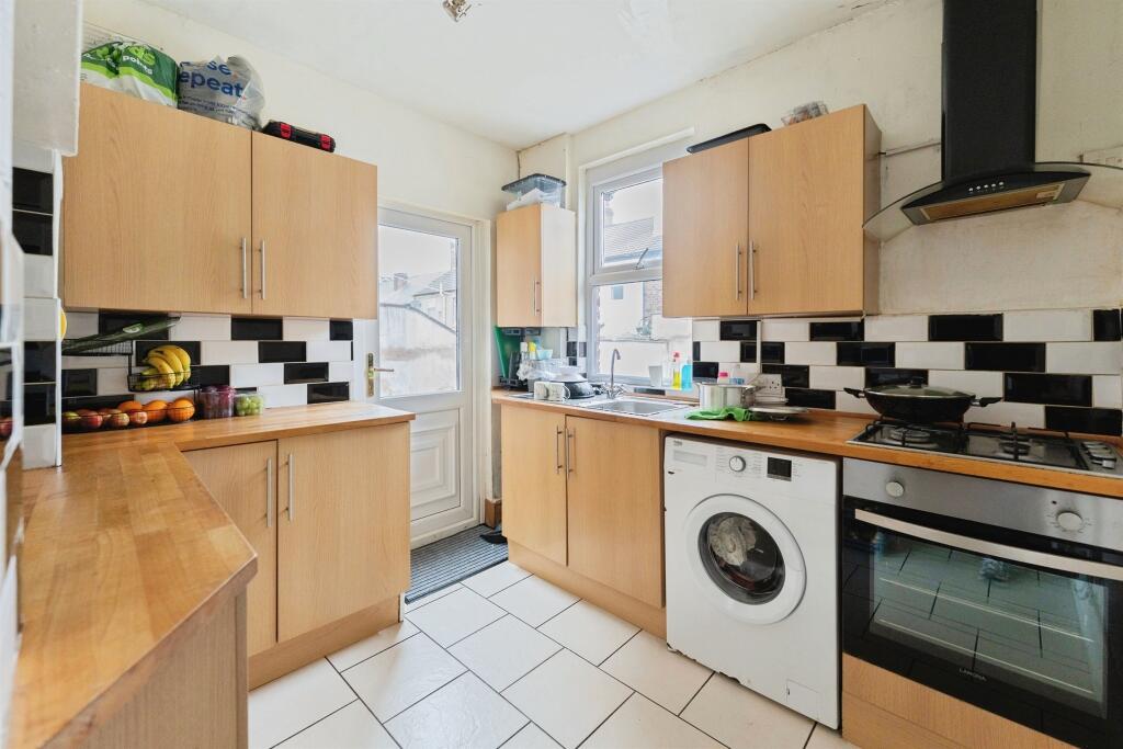 House in Birkenhead, Claughton - More
