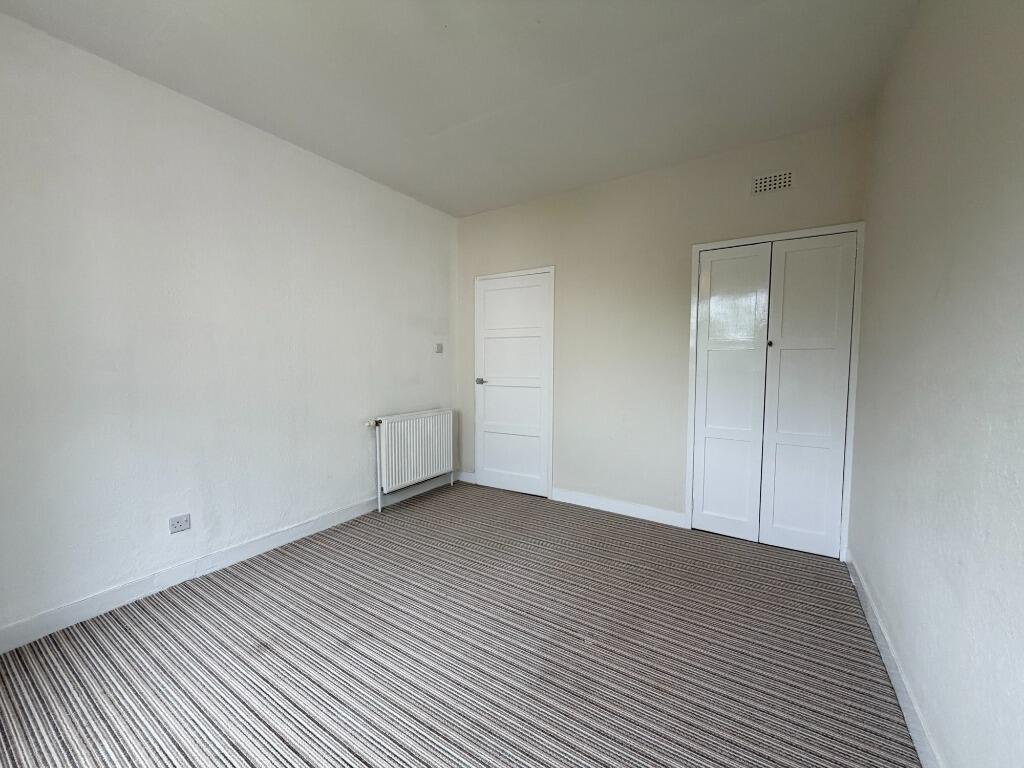 Apartment in Glasgow - View 3