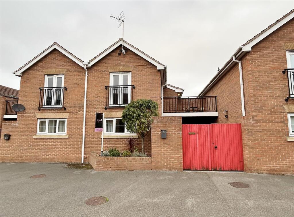 Main image of property: Rockwood Close, Knottingley