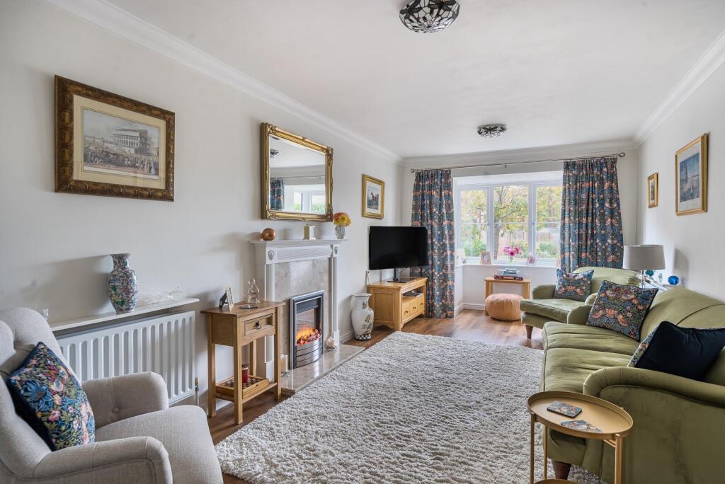The Moorings, Great Bookham, KT23 photo 2