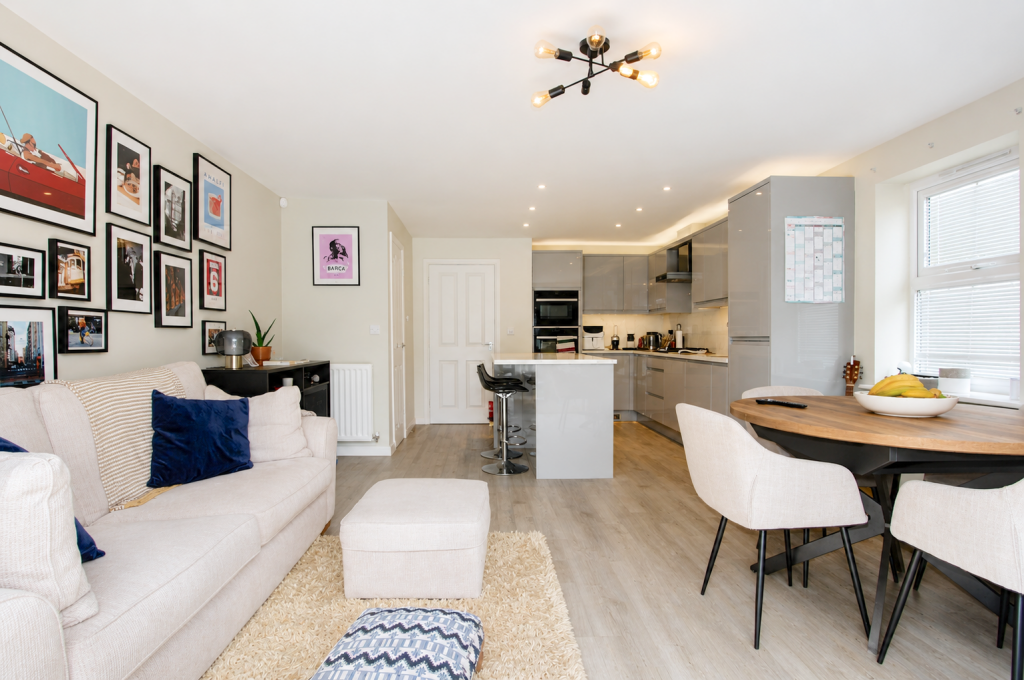 House in Chester, Huntington - View 3