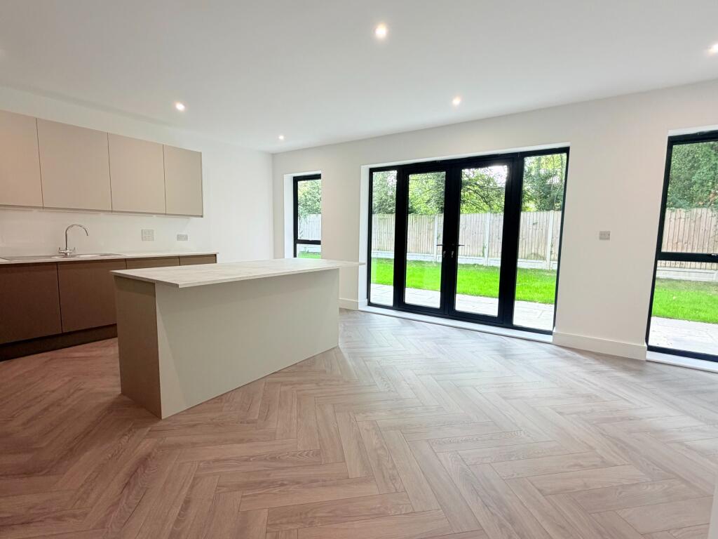 House in Southampton - View 3