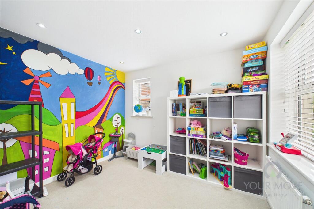 House in Lower Harlestone, Harlestone Heath - More