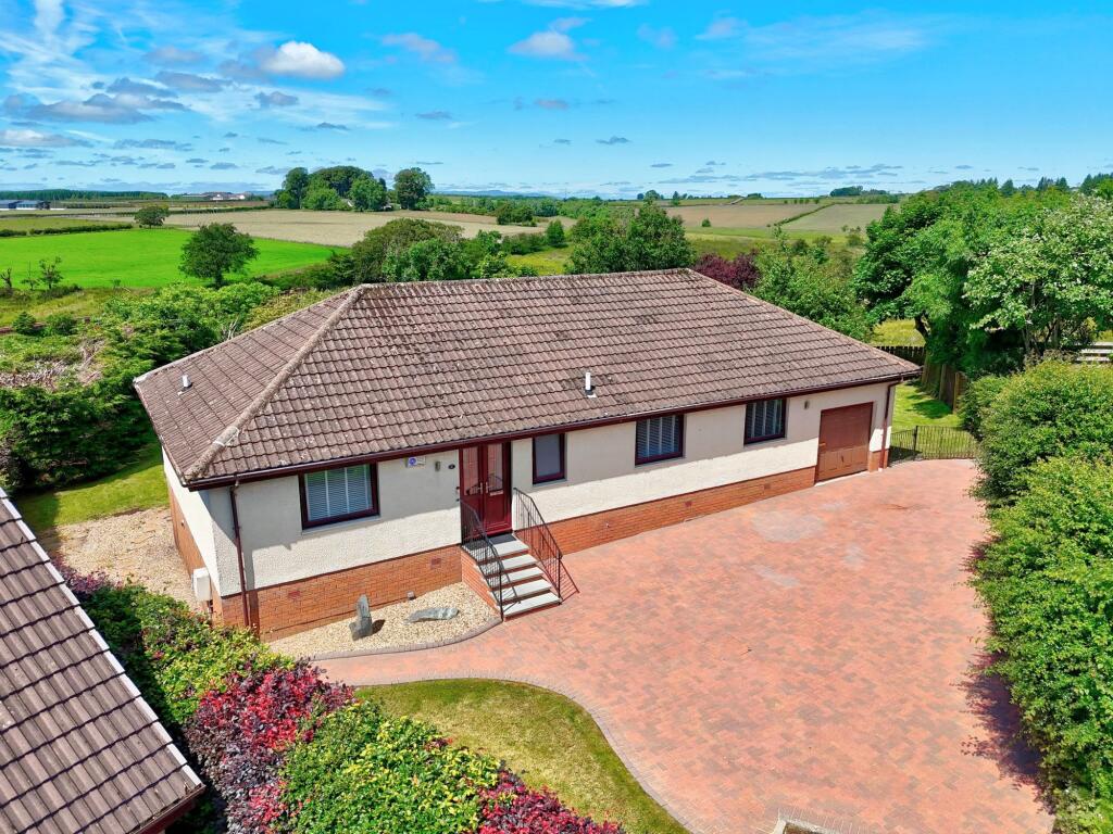 Main image of property: 8 Mackie Avenue, Stewarton, KA3 5HE