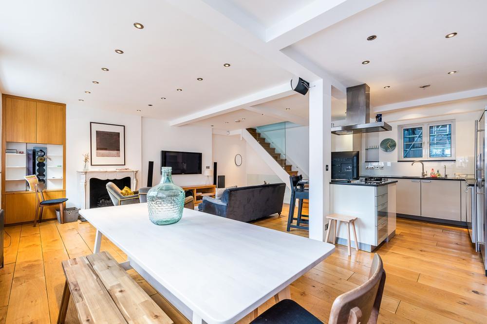 Main image of property: Montagu Mews North, Marylebone, London, W1H