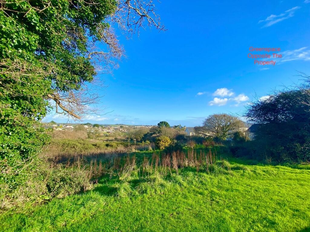 Bickland View, Falmouth, TR11 photo 4