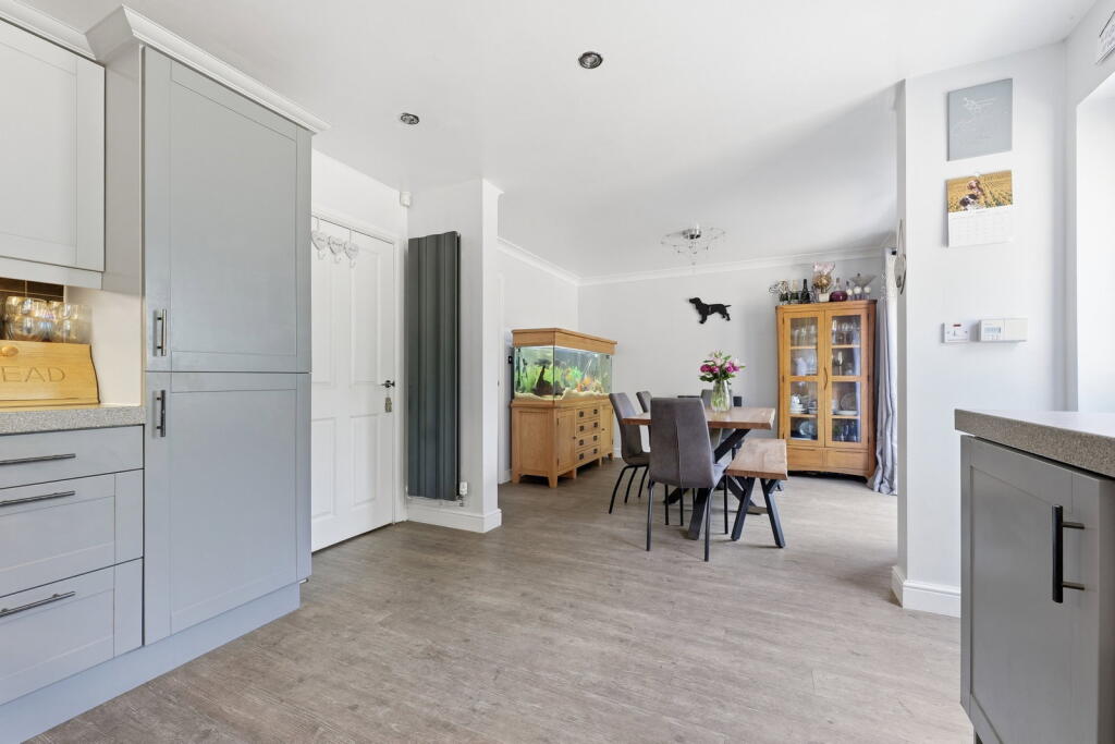 House in Nottingham, Gedling - View 5