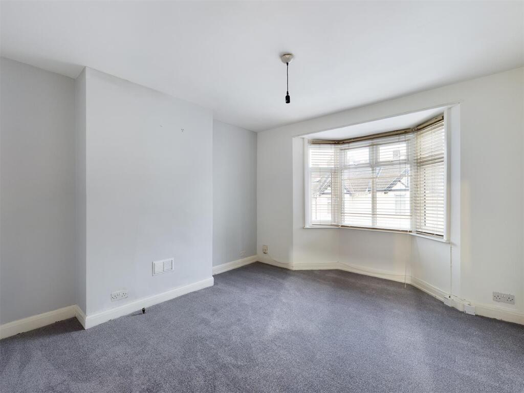 Apartment in Brighton - View 2
