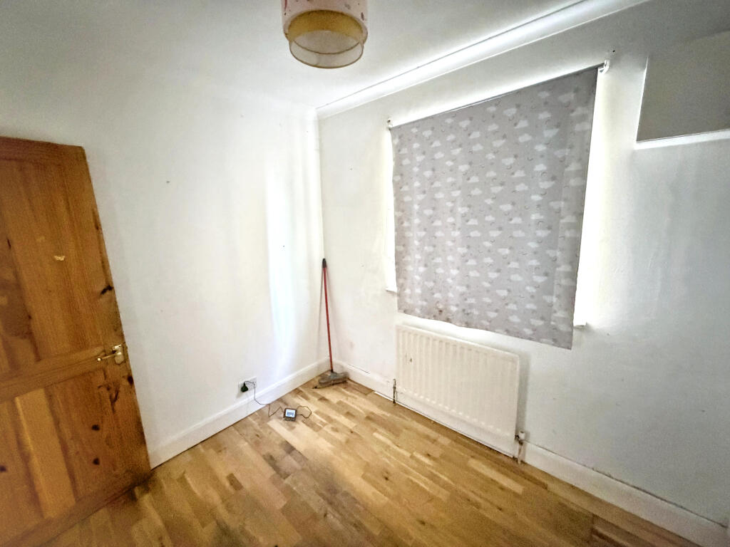 House in Twickenham - View 5