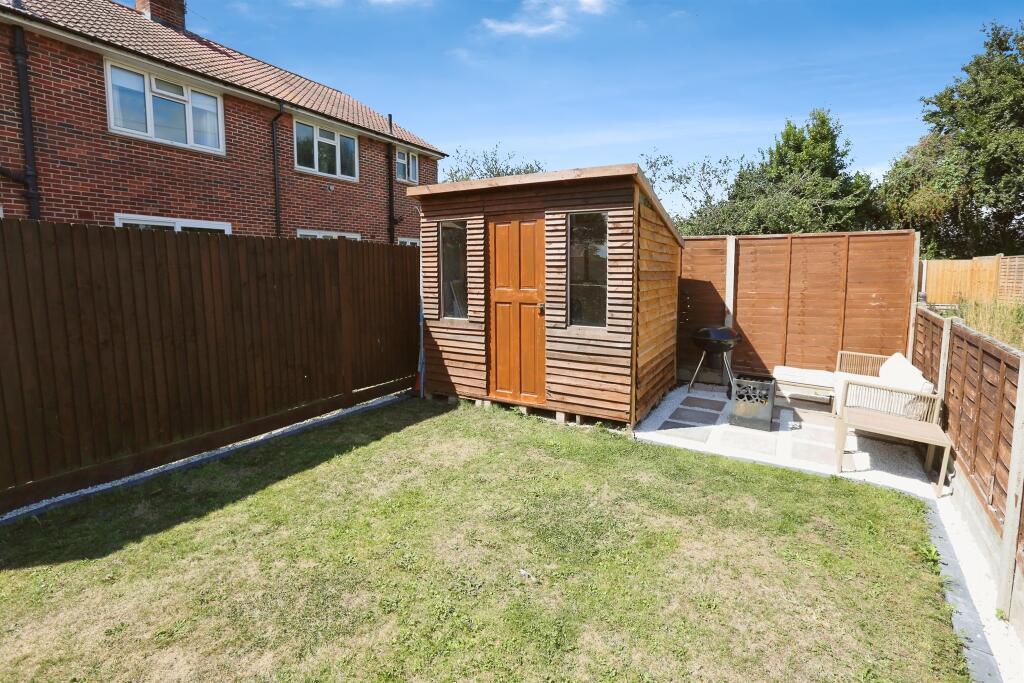 Apartment in Gosport, Hampshire - More