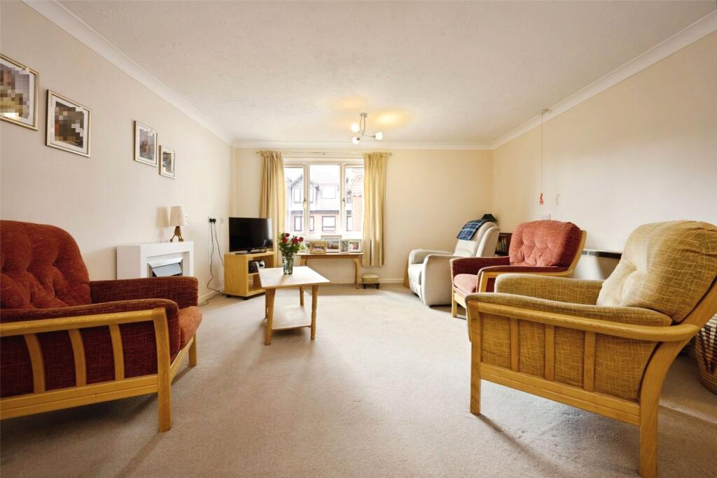 Apartment in Luton, Leighton-Linslade - More