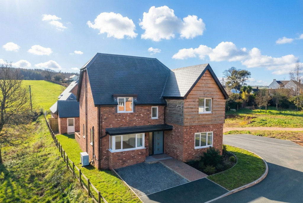 4-bed detached on Newton View, Newton St Cyres, EX5, £550,000