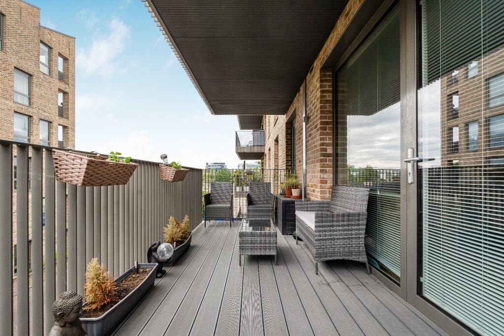 Main image of property: Durham Wharf Drive, Brentford, TW8