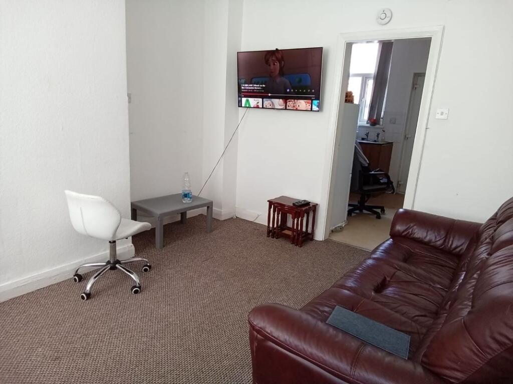 15, Fairhaven Street, West Gorton photo 3