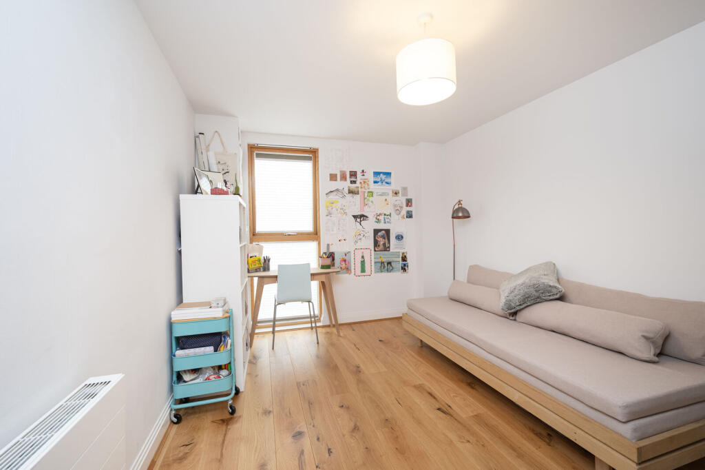 Apartment in London - More