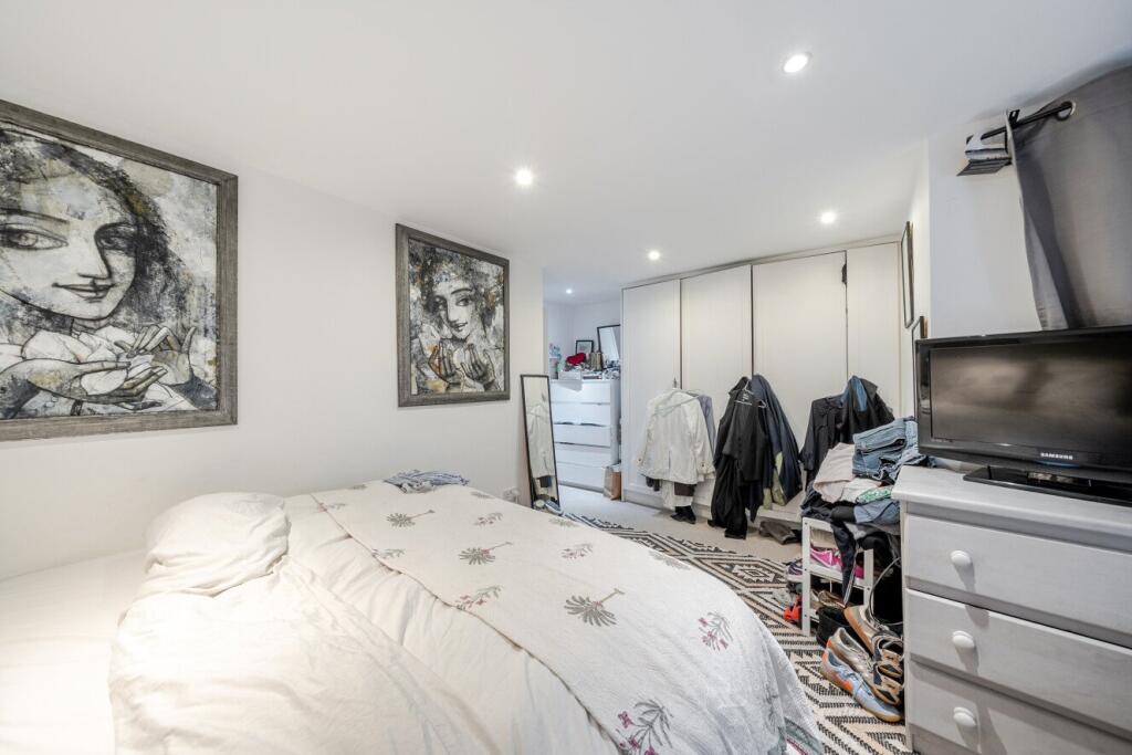 Apartment in London - View 4