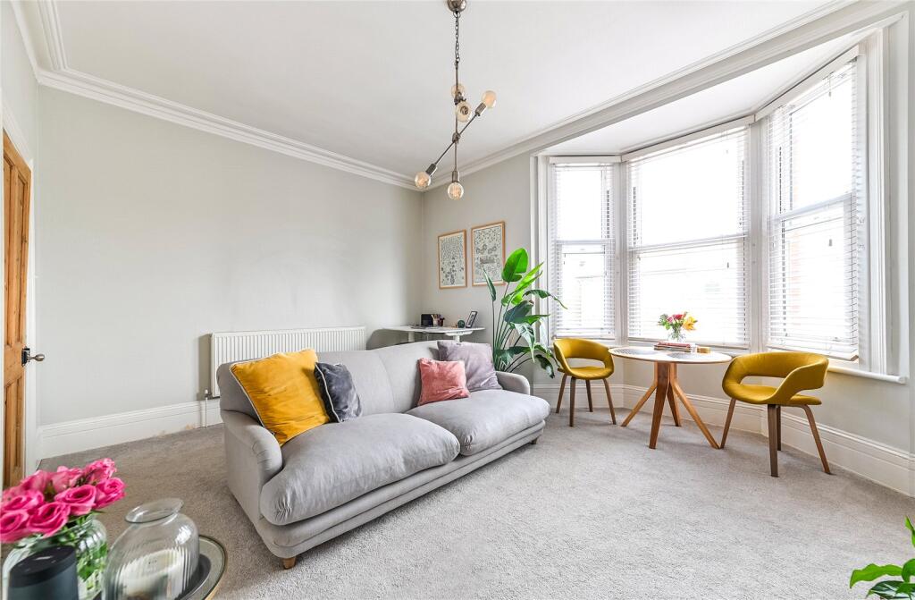 Apartment in Dartford - View 2
