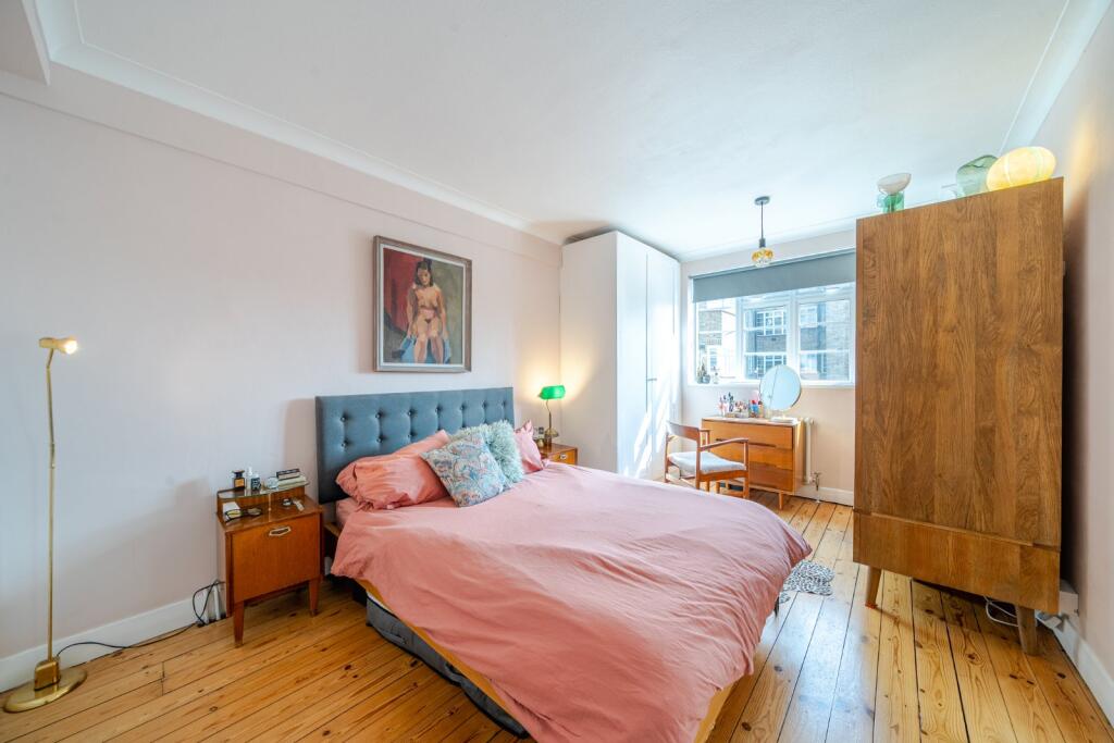 Apartment in London - View 4
