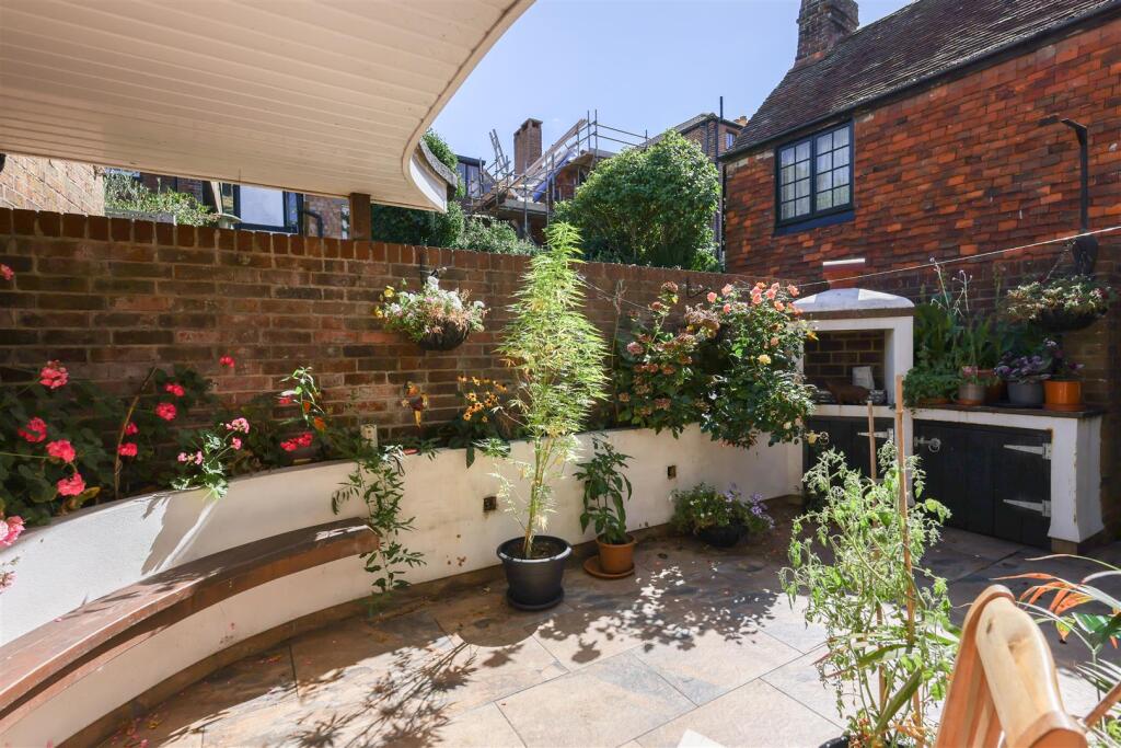 House in Tonbridge - View 4