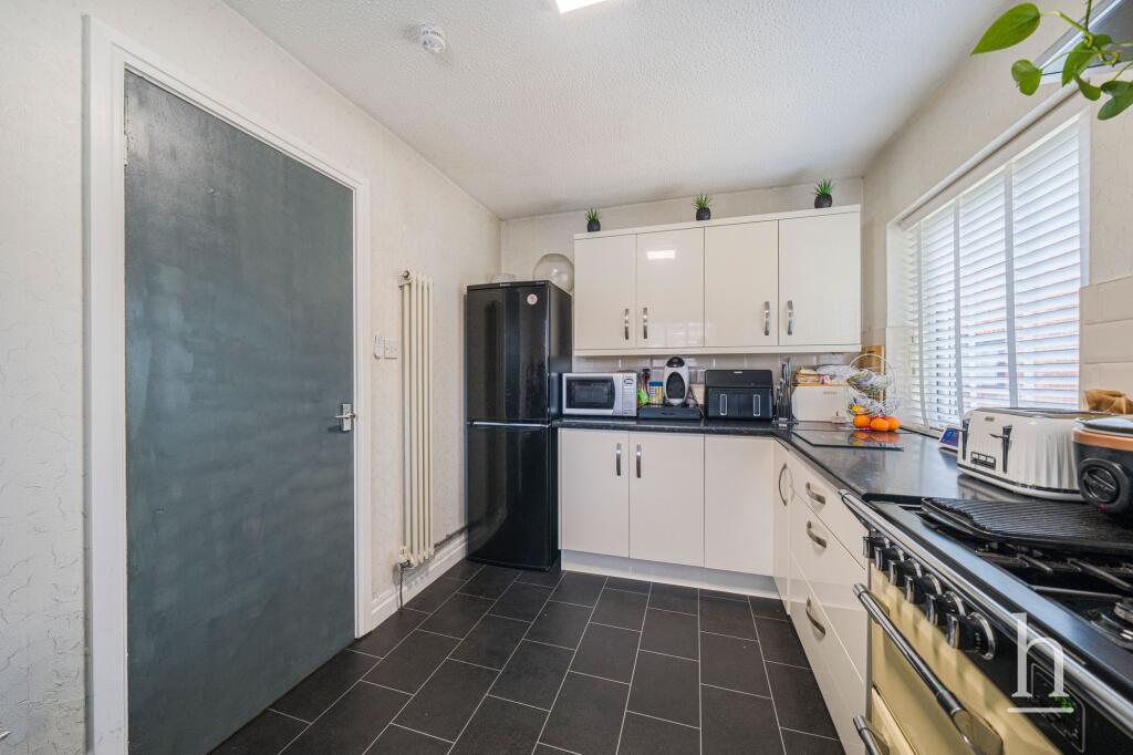 Apartment in Prenton, Noctorum - View 6