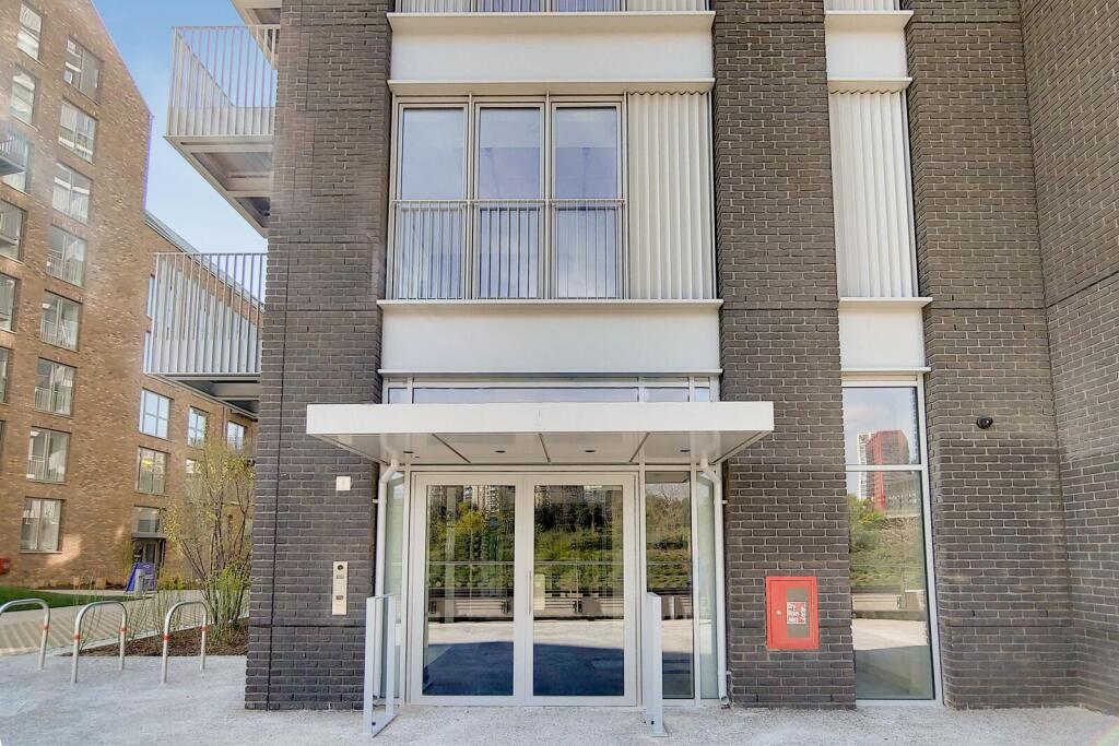 Apartment in London - View 2