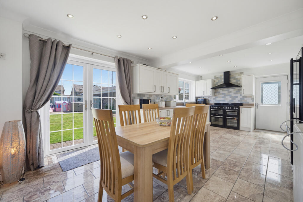 Main Road, Bridgend, CF35 photo 3
