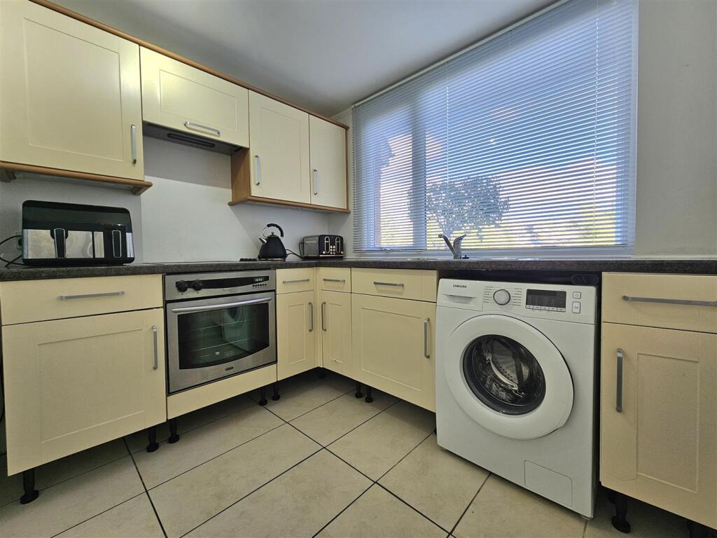 House in Solihull, West Midlands - View 5
